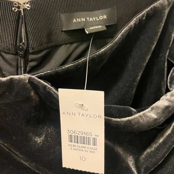 NWT Ann Taylor Metallic Dark Grey Velvet Wrap Skirt - Picture 4 of 6